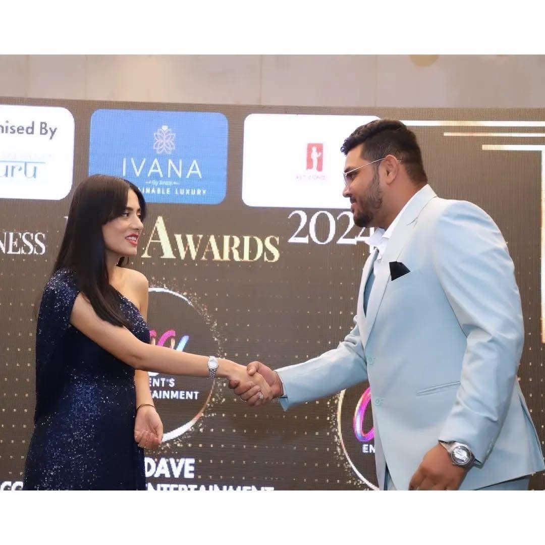 Luxury Wedding Experts.